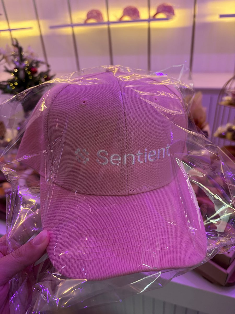 ์์ด๋ฐ IVAN tweet media