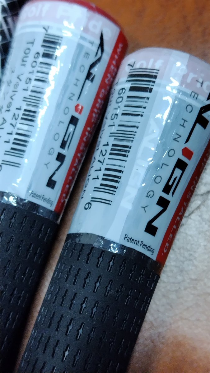 factory_bell's tweet image. 『シャフト交換〜FairwayWood』
FairwayWoodシャフトのご相談でご来店いただきましたm(_ _)m☀✨🤗

ご使用のヘッドは Roddio 🎵✨

お客様が選ばれたシャフトはUSTMamiya「MB」❗✨

グリップはGolfPride「ALIGN」🎵✨

#シャフトのご相談
#シャフト交換 #USTMamiya #MBシリーズ
#GolfPride #ALIGN