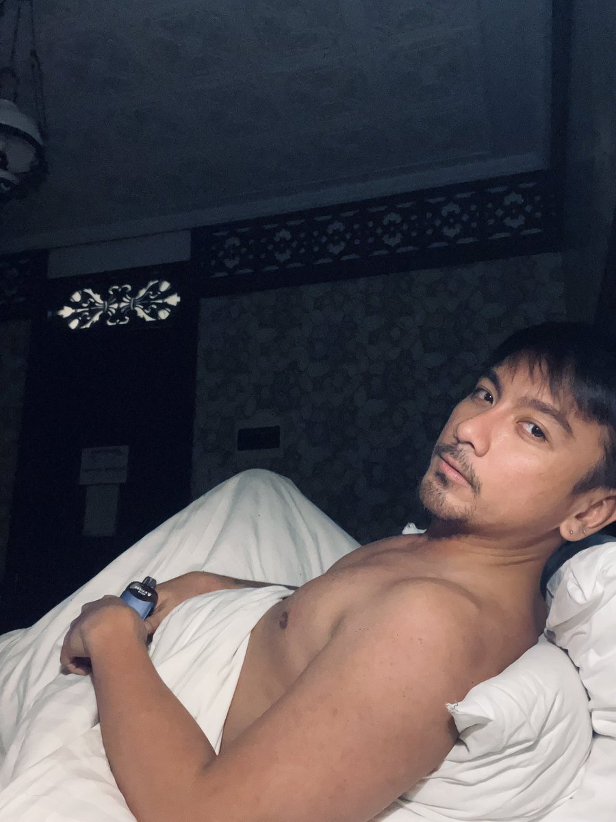 Officially in my daddy era. 

Thank you for all your messages and greetings! 

+1, but who the fuck is counting?