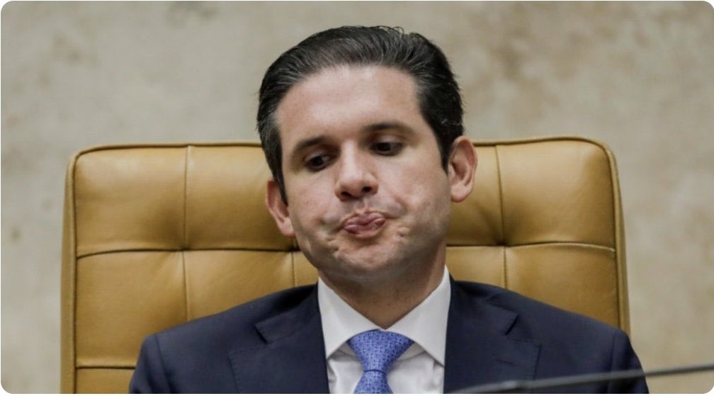 roberta_bastoss's tweet image. Hugo Motta é:

Cínico
Dissimulado
Hipócrita
Falso
Manipulador
Escorregadio
Incoerente
Desonesto 
Teatral 
Demagogo 
Inescrupuloso

Complete …