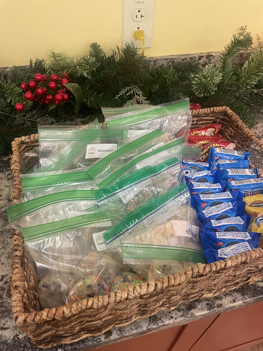 Lauren D. Woods tweet media