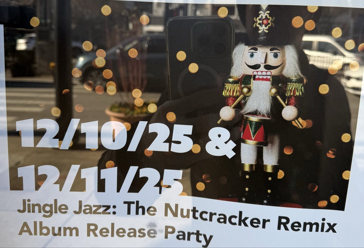 Don’t miss the holiday concerts at the RedMoor!