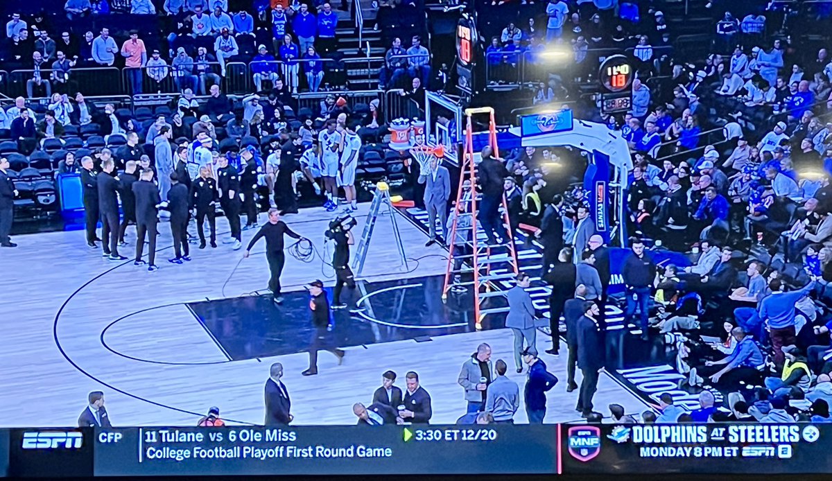 Jody Genessy tweet media