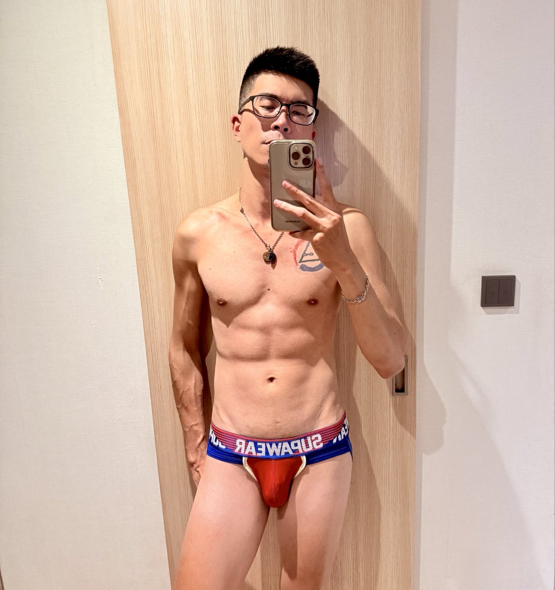 我也想參加聖誕交換禮物趴。

🫩