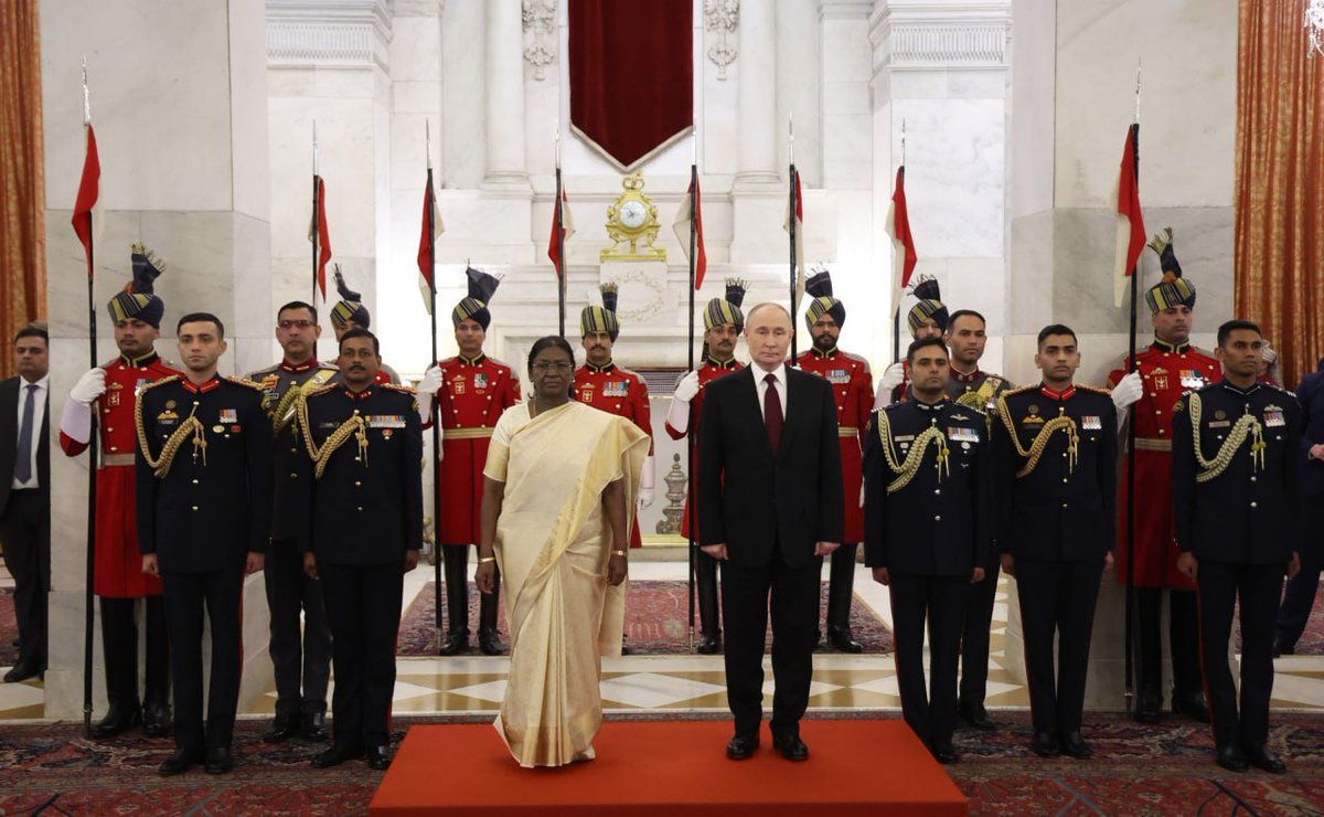 💬 President of Russia Vladimir #Putin to President 
<a href="/rashtrapatibhvn/">President of India</a> &amp; PM of India <a href="/narendramodi/">Narendra Modi</a>:

🤝We sincerely treasure our strong friendship with India

#RussiaIndia are working shoulder to shoulder to build a just #MultipolarWorld