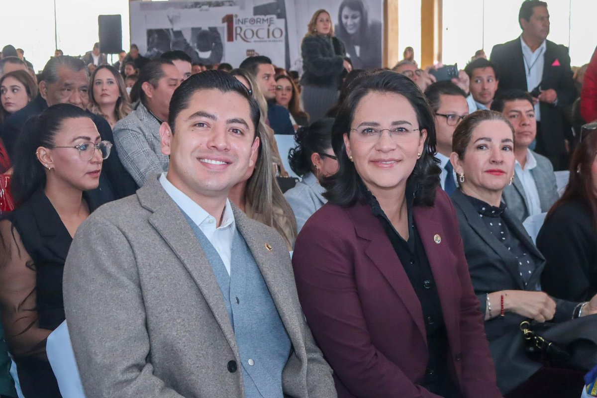 Felicidades a las presidentas que hoy rindieron su primer informe, reconociendo su compromiso, su trabajo cercano y su profundo humanismo.

A mi amiga <a href="/RocioPeguerosV/">Rocío Pegueros</a>, quien desde el <a href="/DIF_Toluca/">DIF Toluca</a> ha demostrado congruencia, sensibilidad y un amor genuino por las causas sociales, mi
