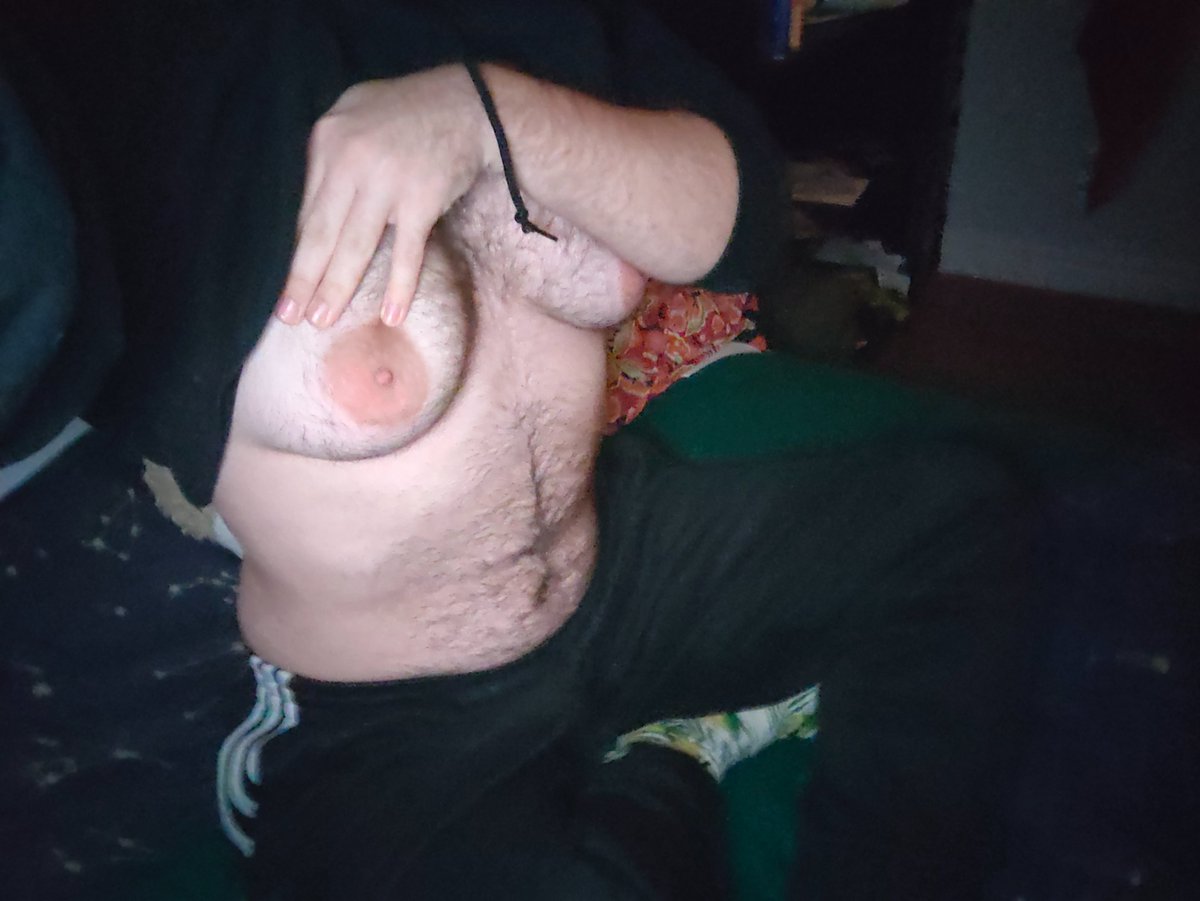 ftmunicorn's tweet photo. Feeling horny hope nobody breaks in #ftm #cnc #chasers https://t.co/12uv7pBkJw