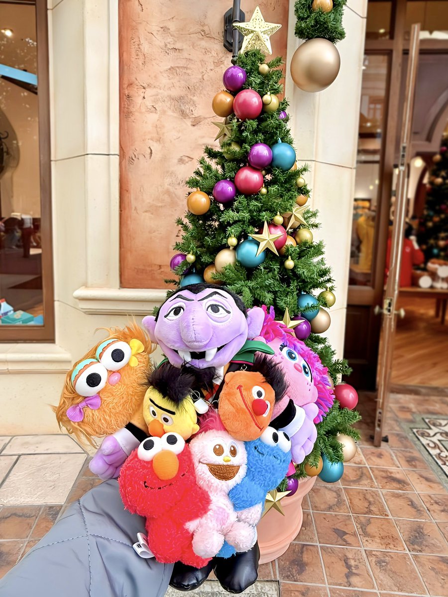 キティ　ツリースピナー クリスマスツリーとぬい撮り📸ˊ˗ こちらのクリスマスキティちゃんぬい