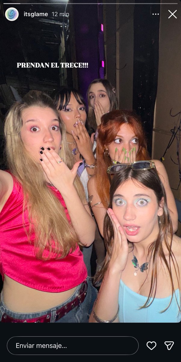 GLAMEDATA's tweet photo. ✨ | Historia publicada en la cuenta oficial de Glame… Una hora después de que haya pasado su presentación en televisión https://t.co/R9nzP4cyey