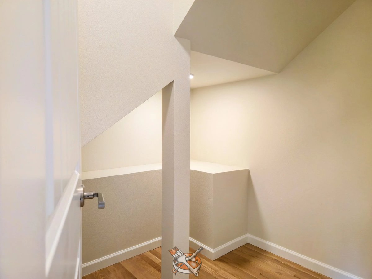 HedlundPainting's tweet image. 🎶So fresh and so clean(clean).🎶

😎Our commitment to using the best materials and techniques ensures that your walls will not only look beautiful but also stand the test of time.

#professionalpainters #Seattlepainters #interiorwork #interiorpainting #sofreshandsoclean