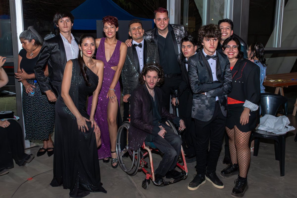 luis2016munoz's tweet photo. “Diversity Fest 2025 culmina con el Gran Desfile de Moda. Megui Ventura lidera un cierre lleno de color, diversidad y estilo, marcando uno de los momentos más esperados del año. la discapacidad no es un límite, sino una forma única de mostrar talento, fuerza y autenticidad.” https://t.co/TDictEGwIL
