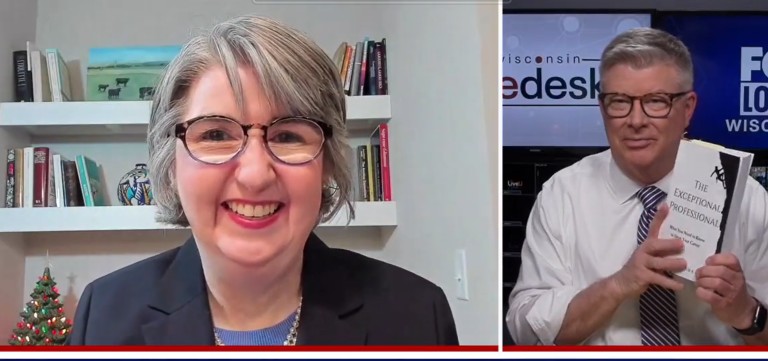 MannersThatMove's tweet image. What do you do with guests who stay too long at your Holiday Party? Find out when you listen in to my conversation with @TedPerryFox6 in #Milwaukee, on the #Etiquette around #HolidayParties: youtube.com/watch?v=GSYbyv…
#Holidays, #professionalism
