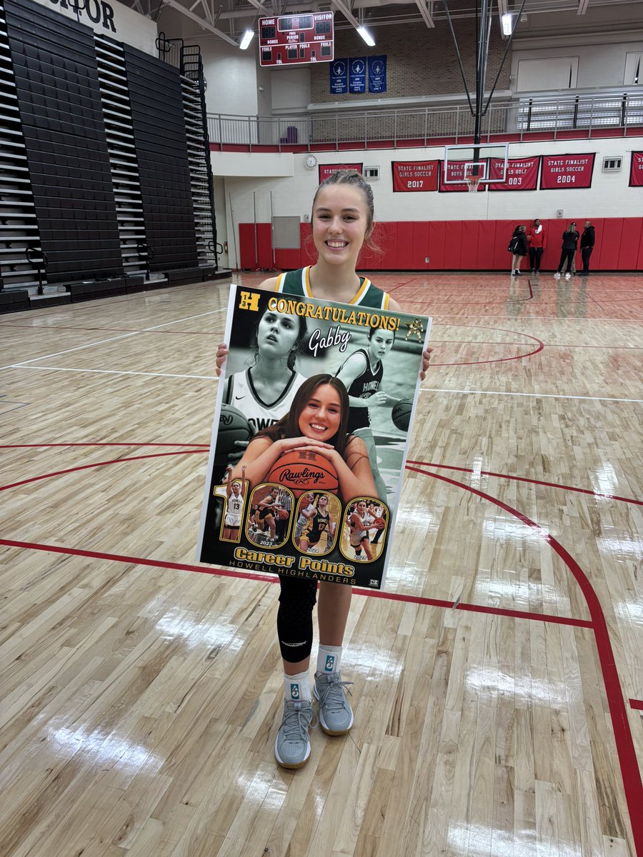 HowellHoops's tweet image. Our very own Gabby Piepho has officially joined the 1,000 Point Club!
A milestone earned through grit, heart, and unstoppable work ethic.
We are so proud of you, Gabby! 💚🏀