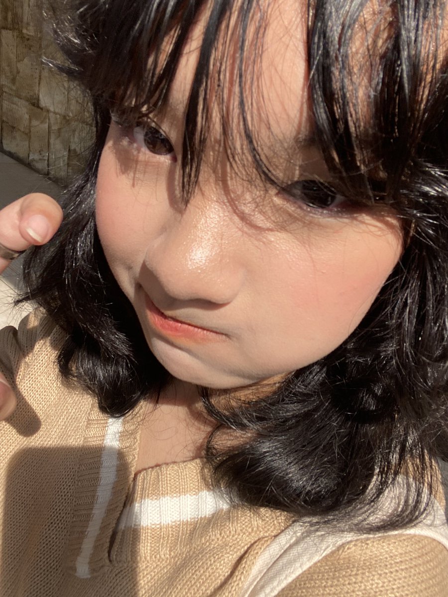 Chloe tweet media