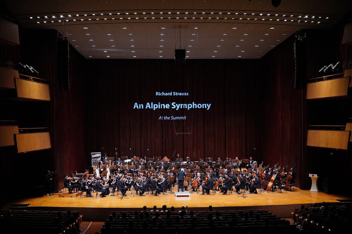 แว่นขยายเพลง k-pop tweet media