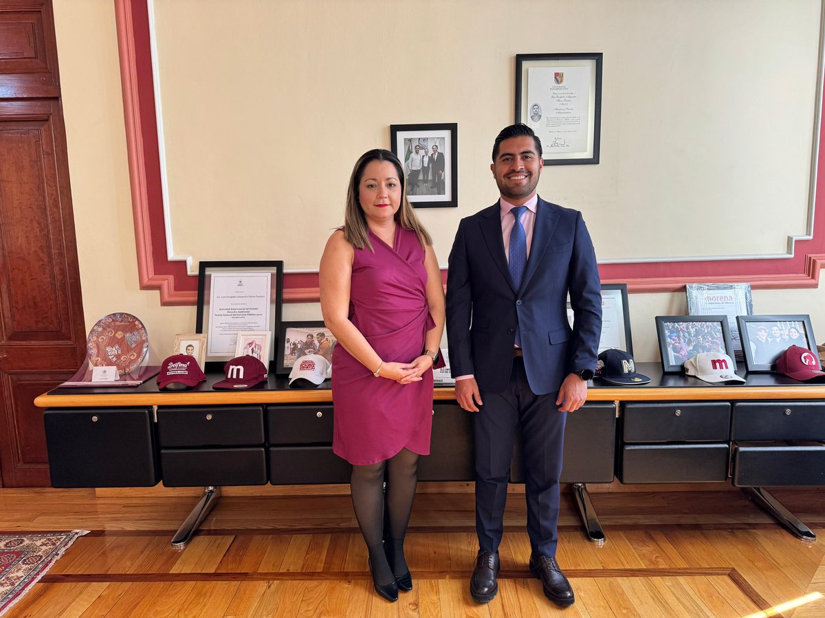 Dimos la bienvenida a Consuelo Landeros, nueva abogada de Becas del Bienestar.

Avanzamos con el compromiso de la Presidenta <a href="/Claudiashein/">Claudia Sheinbaum Pardo</a>, el secretario <a href="/mario_delgado/">Mario Delgado</a> y el coordinador <a href="/Julio_LeonT/">Julio León</a> para garantizar becas a todas las niñas y niños de primarias públicas en 2026.