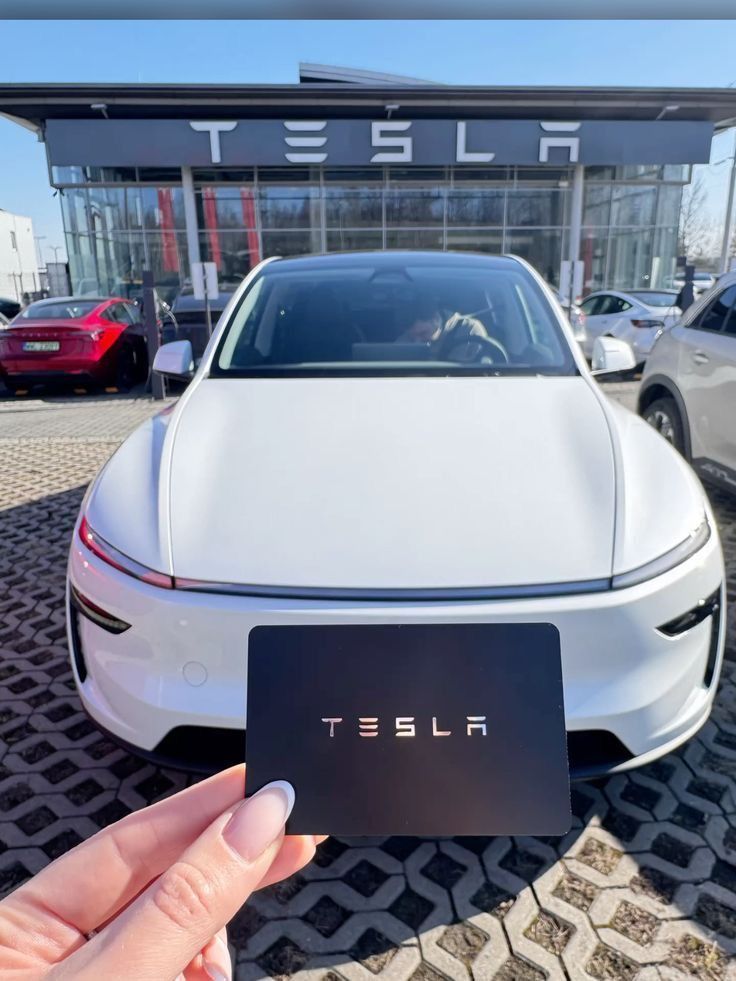 Tesla_Show_Room's tweet photo. Compliments of the season ❄️
Congratulations 🎉🎉🎊 to those who have gotten their rewards..

On Going promo.
Tesla Show Room 🎉🚗🚗🚗

Inbox to get promo code 🎊 https://t.co/Nvr9Rm1UeE