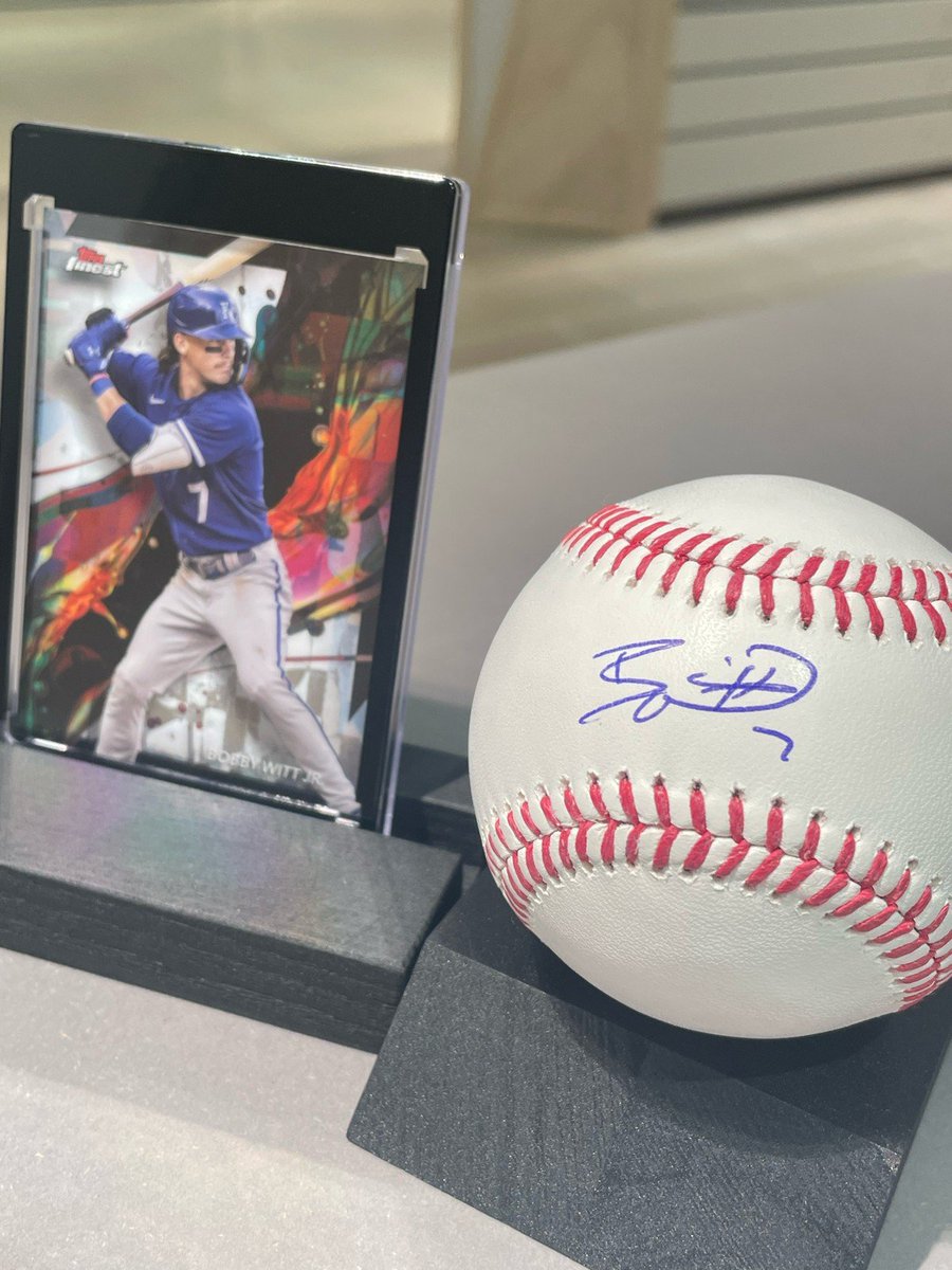 Bobby witt Jr. 選手の直筆サイン入りボール販売中です⚾ アメリカ代表