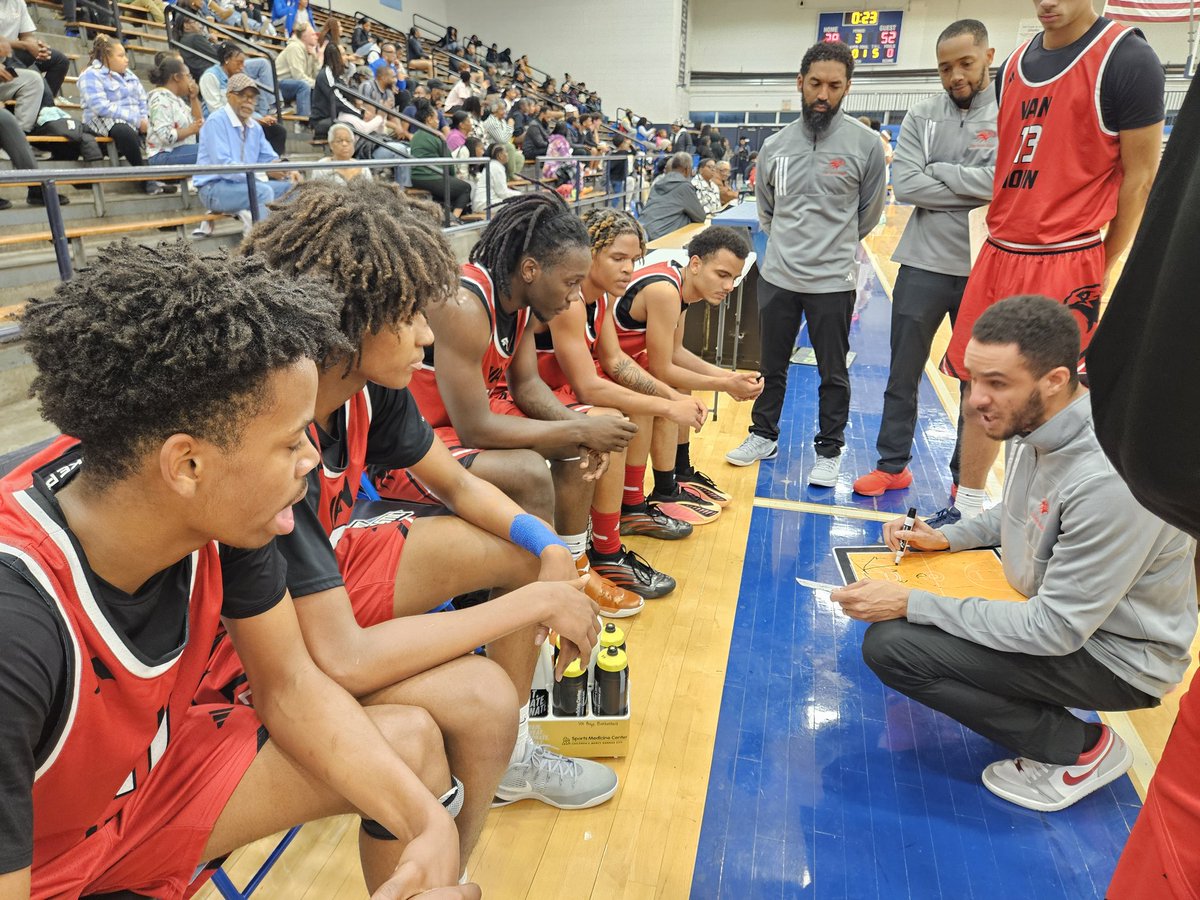 Van Horn Basketball tweet media