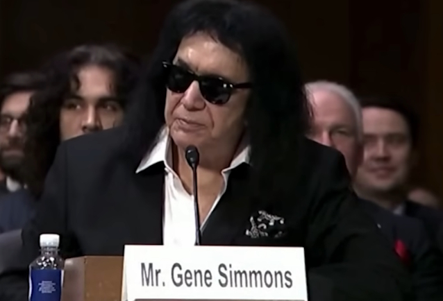 BLABBERMOUTHNET's tweet image. GENE SIMMONS Says Artists Are Treated &apos;Worse Than Slaves&apos; Because Radio Doesn&apos;t Pay Them: &apos;Slaves Get Food And Water&apos; blabbermouth.net/news/gene-simm…