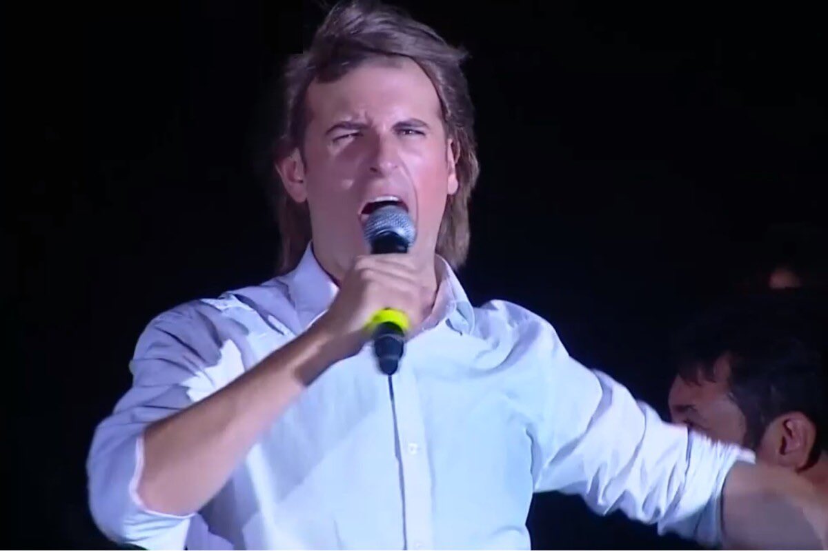 ¿Estamos todos de acuerdo en que si este carnaval las murgas no  alquilan en masa a Orsi, confirman que son los lamepatas q todo el pueblo no lamepatas sabemos que son?  El Rusito la va a romper imitando al Yama este febrero en la fiesta de Momo? Pago para ver