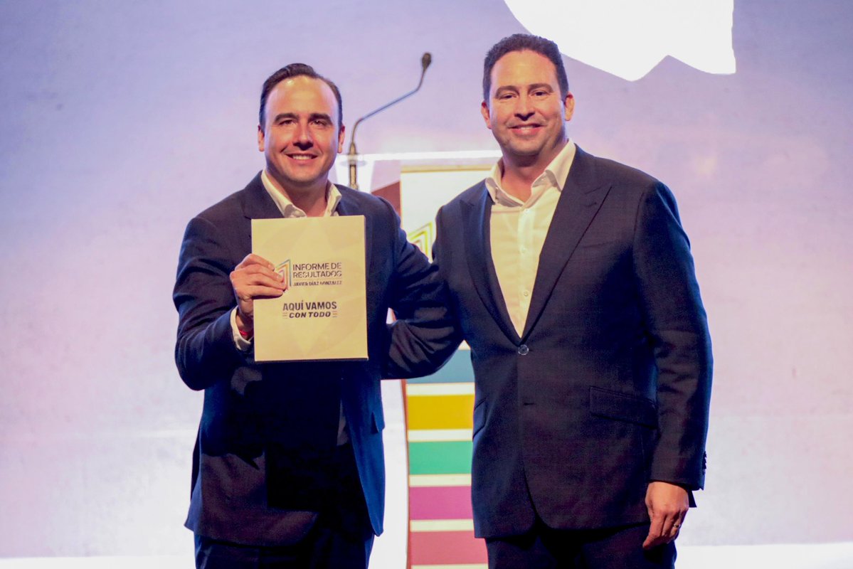 Felicito a mi amigo <a href="/javierdiazglz/">Javier Díaz</a>, alcalde de #Saltillo, por su #PrimerInforme de Resultados. ¡Enhorabuena por el gran trabajo! Sigamos haciendo equipo con el gobernador <a href="/manolojim/">Manolo Jiménez Salinas</a> por el bien de nuestro estado y nuestros municipios. #TorreónSiemprePuedeMás 👊 #CoahuilaPaDelante