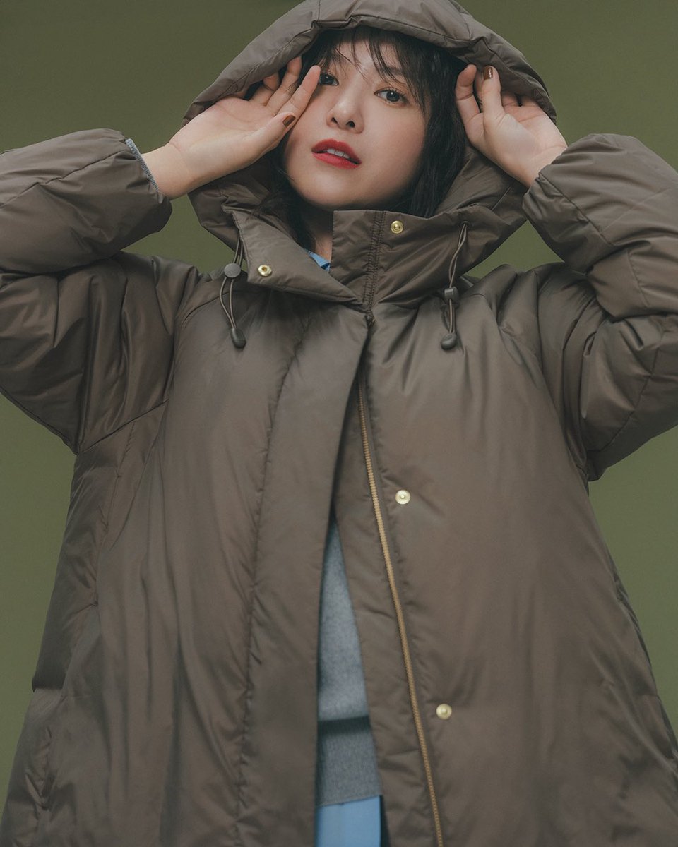 吉高由里子さん(@ystk_yrk )が着こなす、「エアリュクスフードダウン