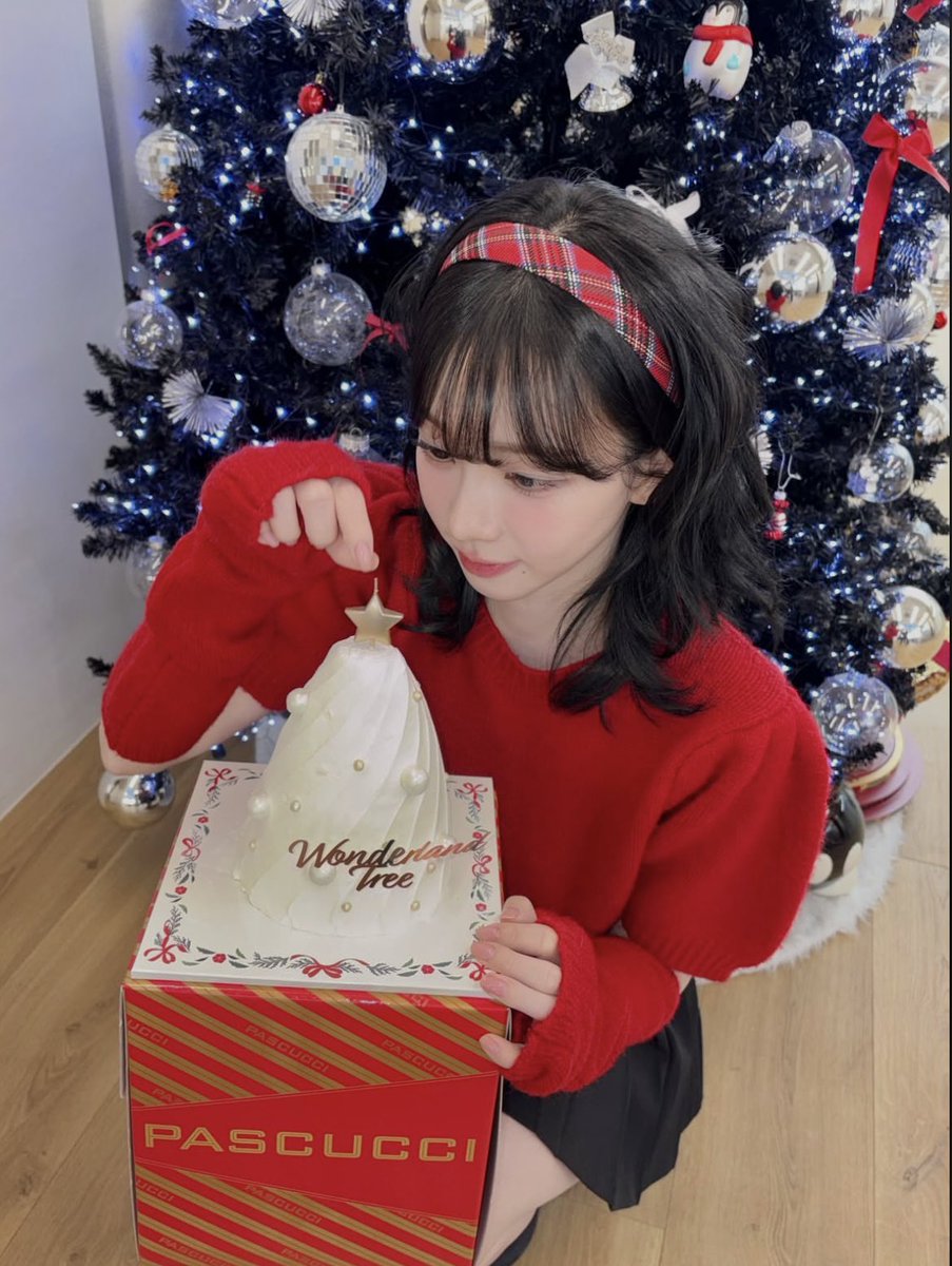 𝑒, 𝑠𝑒𝑟𝑎𝑝𝘩𝑖𝑛𝑒. tweet media