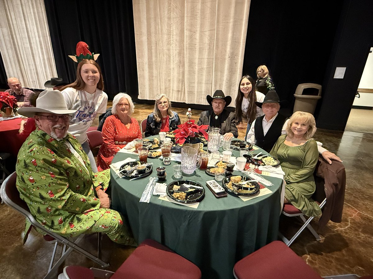 Anna Smith tweet media