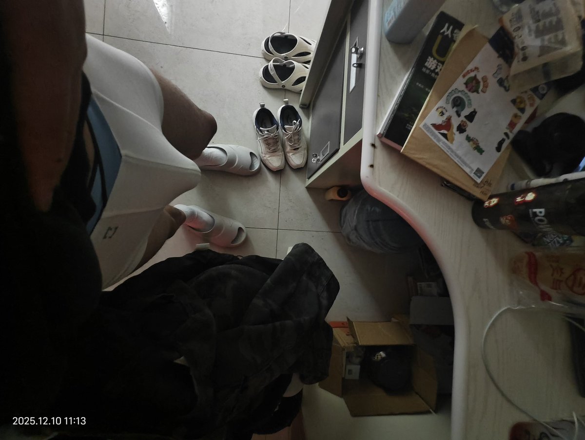 changanddd's tweet photo. 下课回宿舍，裤子刚脱就立了，我咋这样
#兰州 #男大 #烧杯🌚 https://t.co/5lpPAk7EVr