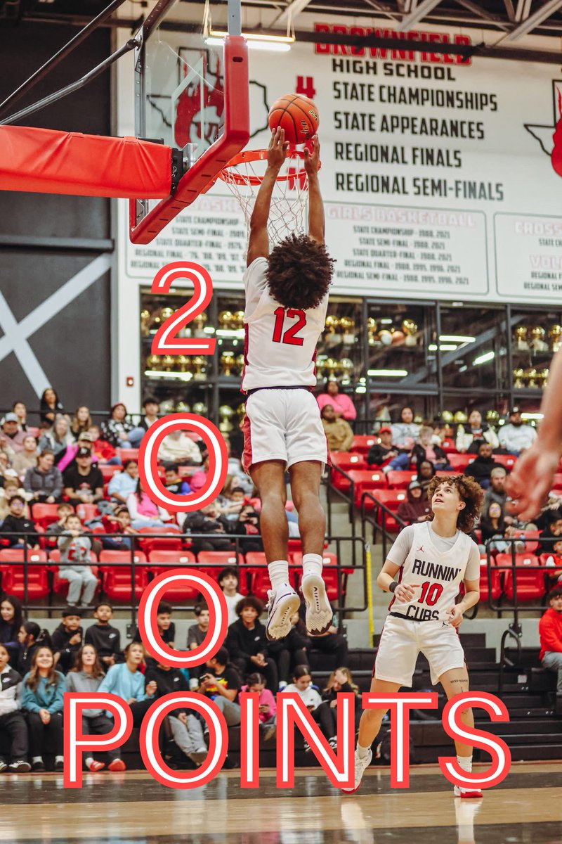 Blawrence12 tweet media