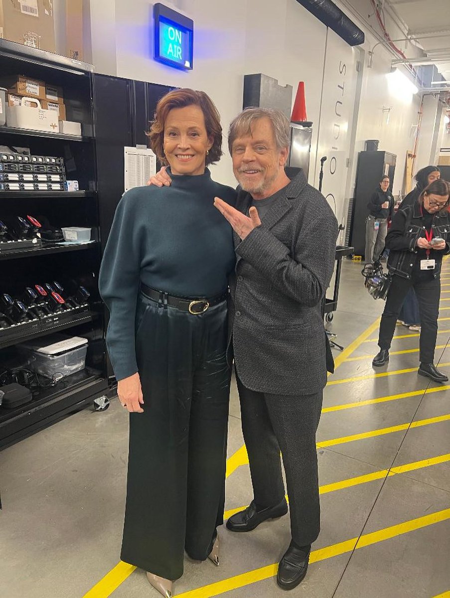 Alien_Theory's tweet image. Worlds collide! Ellen Ripley meets Luke Skywalker! -from Mark Hamill’s instagram.