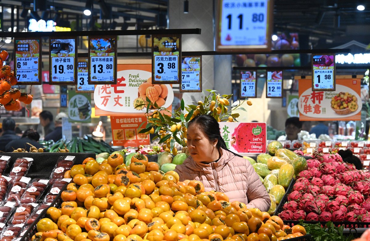 EDNewsChina's tweet photo. #CEIndex China's consumer price index (CPI) rose 0.7 percent year on year in November, accelerating from October's rise of 0.2 percent and marking the fastest pace of growth since March 2024, according to the National Bureau of Statistics (NBS). https://t.co/n89r6AAFM2