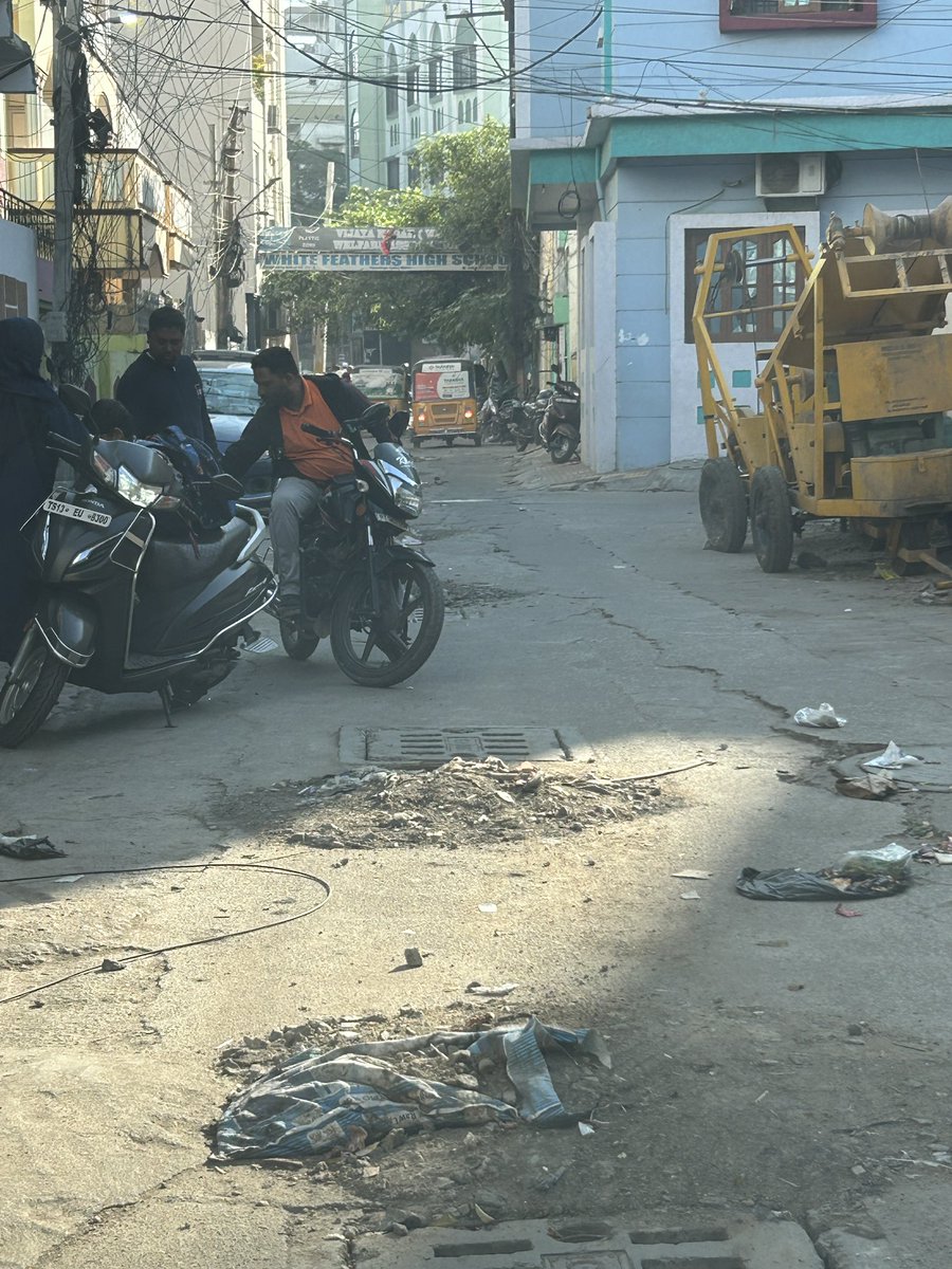 mbaswaraj's tweet photo. Even today no one is turned up. Silt on the road for 5 days is a major inconvenience and safety hazard to children.Hope the authorities soon step in to clear it soon.
Thankyou @GHMCOnline @DC_12Mpatnam @CommissionrGHMC https://t.co/z9qTnfscLG