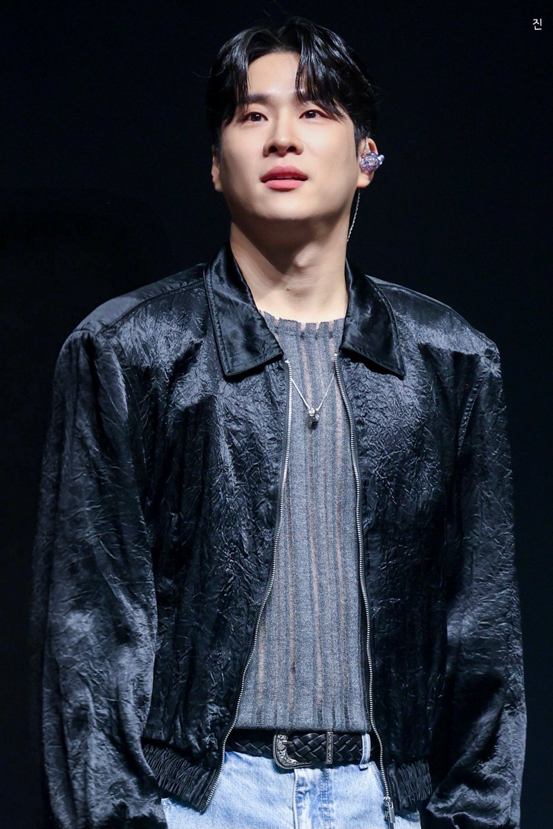 251122 나단 이스트 쿼텟

🫠🫠🫠
#리베란테 #김지훈