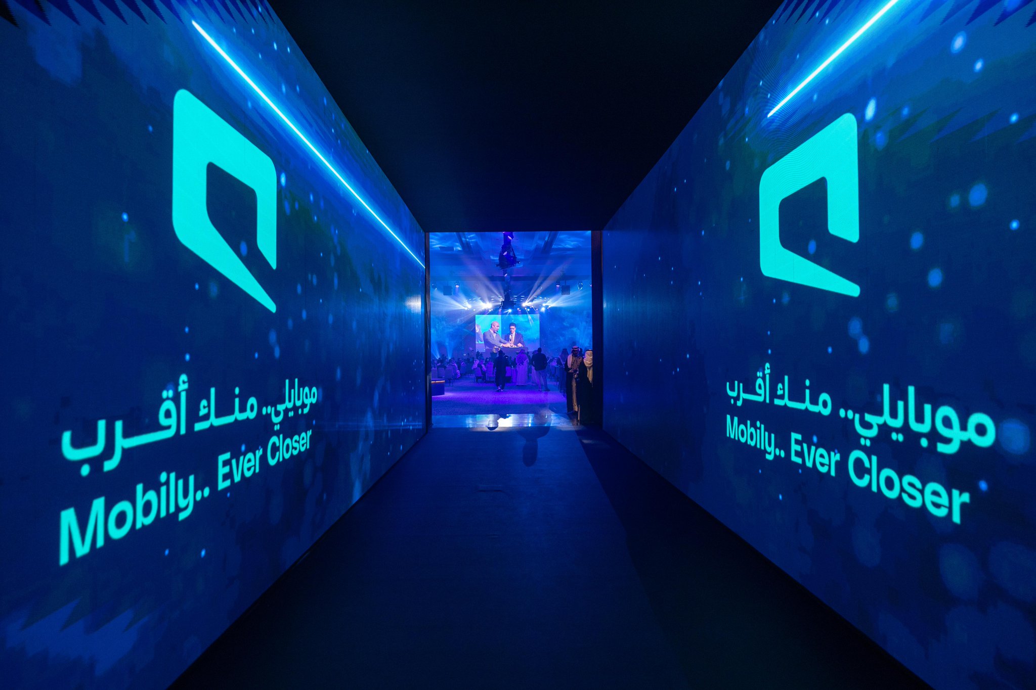 موبايلي تحتفي بعامها العشرين وتطلق استراتيجيتها الجديدة تحت شعار "منك أقرب" 