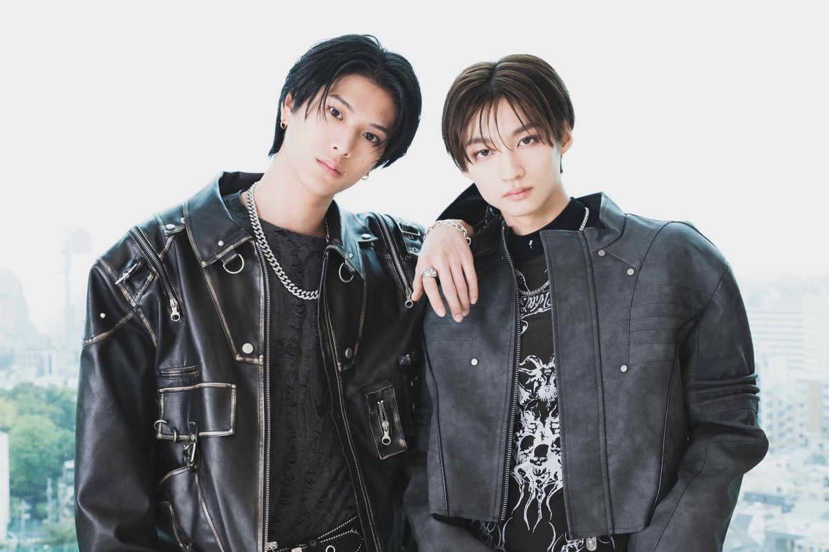 TVGweb's tweet image. ／
ICEx・志賀李玖＆阿久根温世
インタビュー✍️🏻
＼

New Single「Da-Da-Da」リリース❗️
2人が全4曲の収録楽曲を解説
それぞれの”推し”ポイントもアピール

「BOKUNCHI」ツアーでのハプニング、
結成から約2年、今のICExの魅力なども…🧊

tvguide.or.jp/feature/featur…

#ICEx #ICEx_DaDaDa @ICEx_official