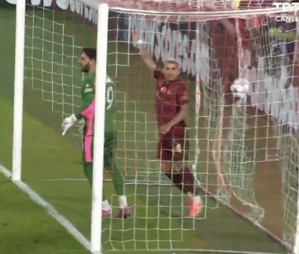 #MONvsGS
aq pigmesi hala İTİRAZ ediyor 😂😂