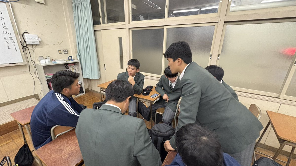 オフシーズンに向けて、先週末はトレーニング測定を行いました！今回の数値を3ヶ月後の再測定までに向上させられるよう、1人1人が目標を持って練習に取り組みます！また、各種測定や今シーズンの成績を振り返ってミーティングをしました！活発に意見を交換し、冬練のモチベーションが高まりました！