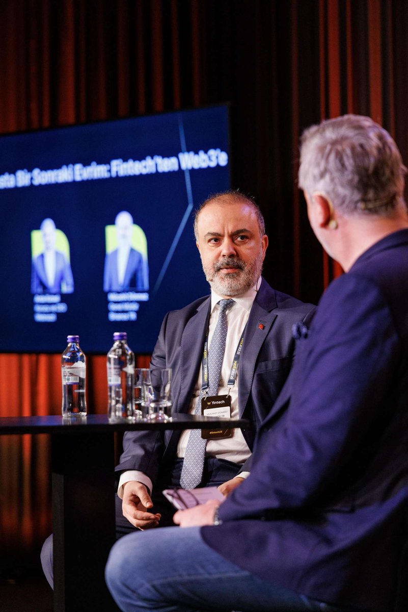 BinanceTR's tweet image. #Binance TR Genel Müdürü @mucahittdonmez, Webrazzi Fintech 2025’te düzenlenen “Finansta Bir Sonraki Evrim: Fintech’ten Web3’e” panelinde sahnede.

Dönmez, Webrazzi Kurucusu ve CEO’su Arda Kutsal ile birlikte finans teknolojilerinin dönüşümü, Web3’ün geleceği ve Türkiye’deki…