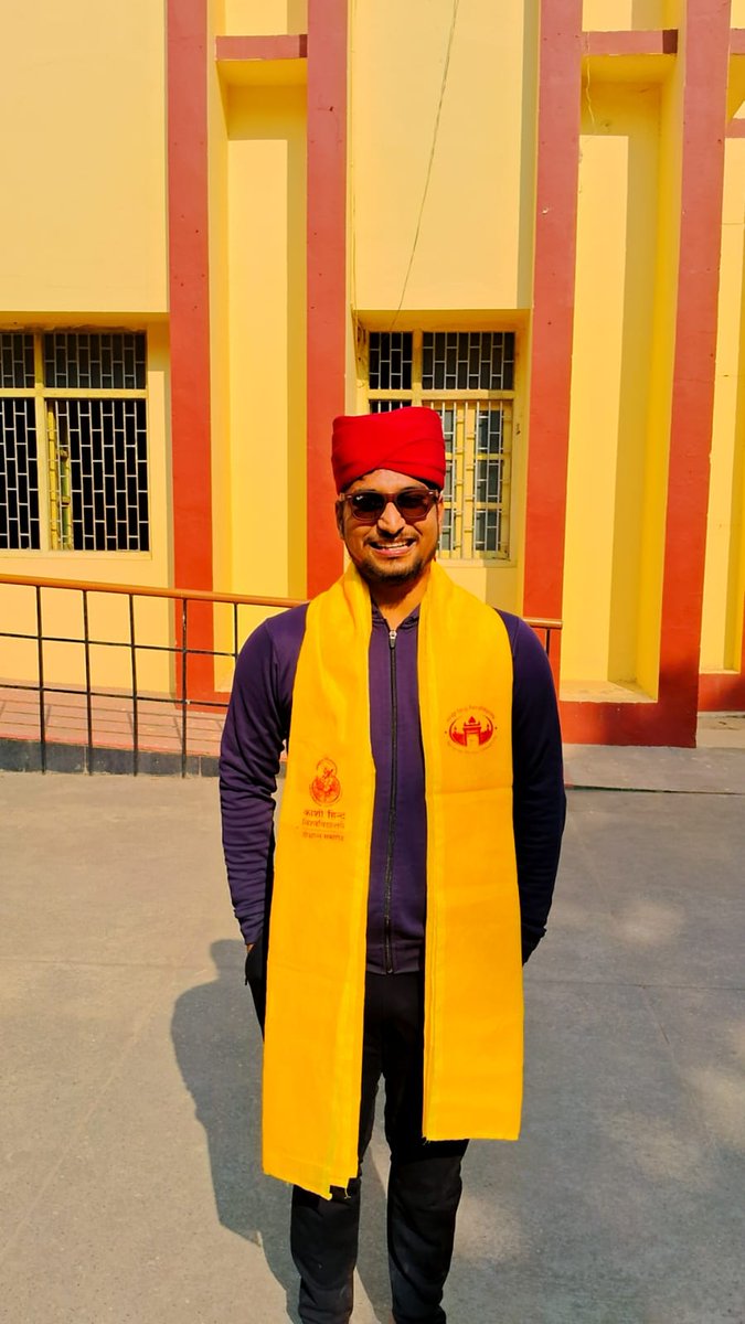 sonkar_27's tweet photo. 105 वा दीक्षांत समारोह🎓
 काशी हिंदू विश्वविद्यालय ♥️
.
.
.
.
#convocation 
#bhu
#banarashinduuniversity https://t.co/iZj19hSgRq
