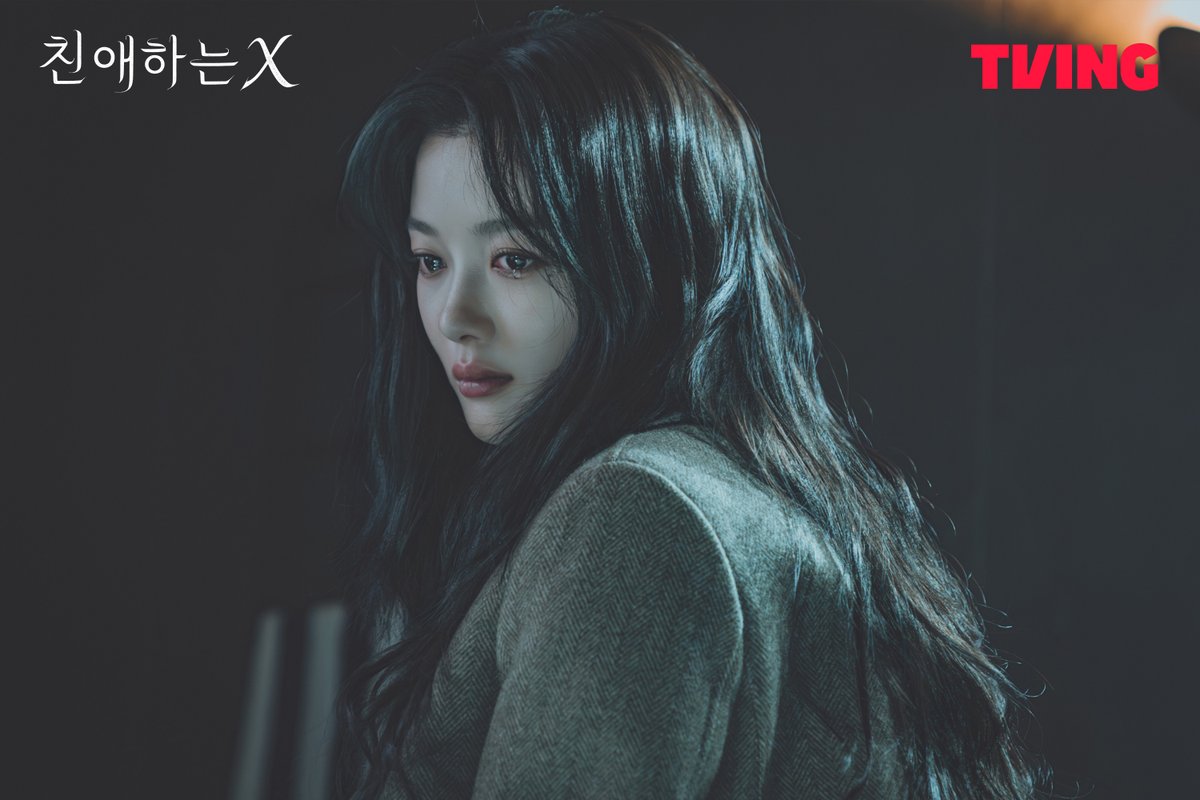 tvingdotcom's tweet photo. 그러니까 나는...
<친애하는 X>가 끝났다는 사실을 믿고 싶지 않았던 것 같아...

파멸 멜로 서스펜스
티빙 오리지널 <친애하는 X>
오직 TVING에서

티빙 바로가기: https://t.co/LTAjIfeGHE

#TVING #티빙 #티빙오리지널 #친애하는X #김유정 #김영대 #김도훈 #이열음 #KimYoujung #KimYoungdae #KimDohoon #LeeYuleum #DearX #Kdrama