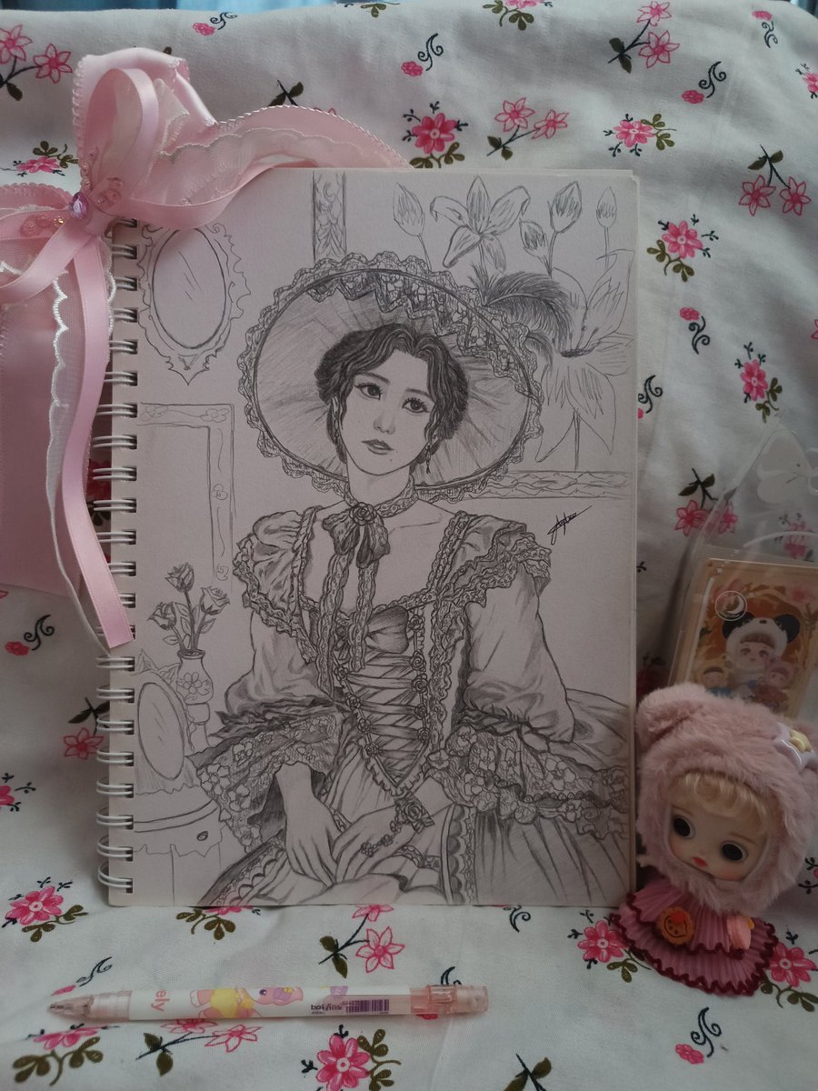_arkxnghel's tweet photo. Illustration of Gaeul (IVE) in a Rococo-inspired French aristocratic dress. 

#GAEUL #ive #KPOP #kpoptwt #fanart #illustration #art #rococo https://t.co/rh1vXe0YlH