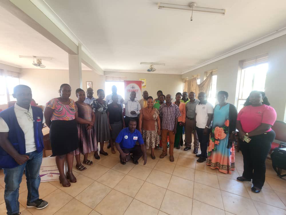 NAFOPHANU's tweet photo. The meeting ended with a group photo, symbolising the collaboration and commitment of PLHIV networks, health workers, and local leaders in driving a people-centred HIV response.

#HIVIntegration #HumanRights #NAFOPHANUatHome 
#HomeOfChampions https://t.co/ZSrKOtJvaS