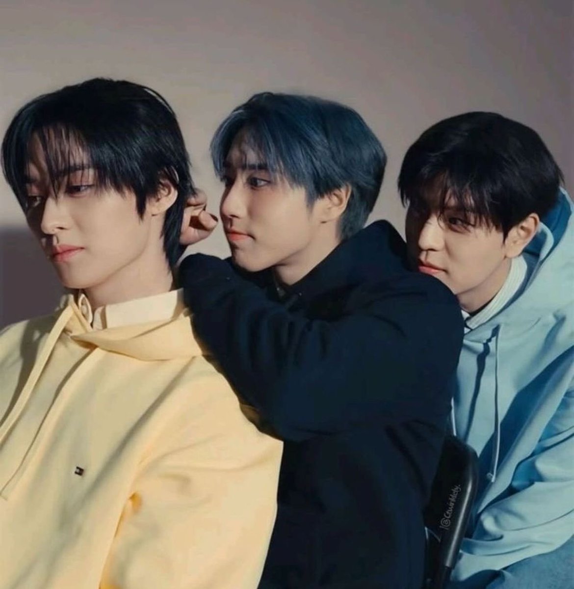 DID SOMEONE ORDER A HANBURGER???