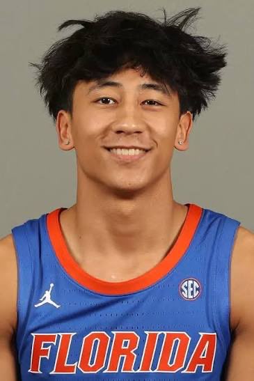 PurbleBare's tweet photo. @GatorsMBK @WellsFargo Try finding a new team barber before your next W…. https://t.co/EN63XOuzSk