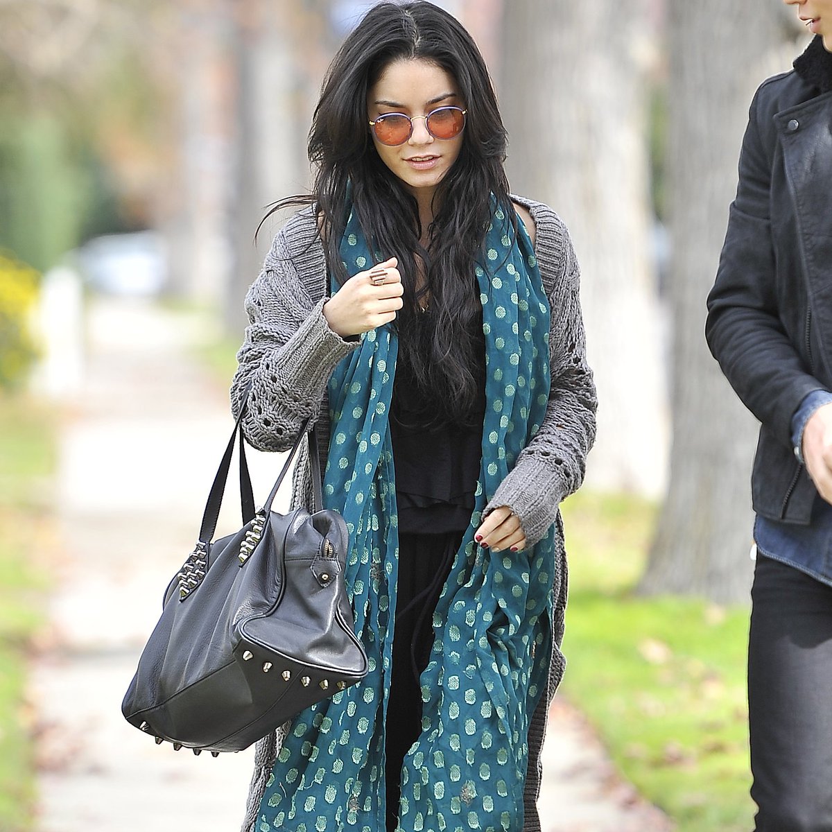 Coachella kicks off today, and with boho being back, we're getting  sentimental over of our favourite looks – hoping for another iconic Vanessa  Hudgens moment✨, image size:1200x1200