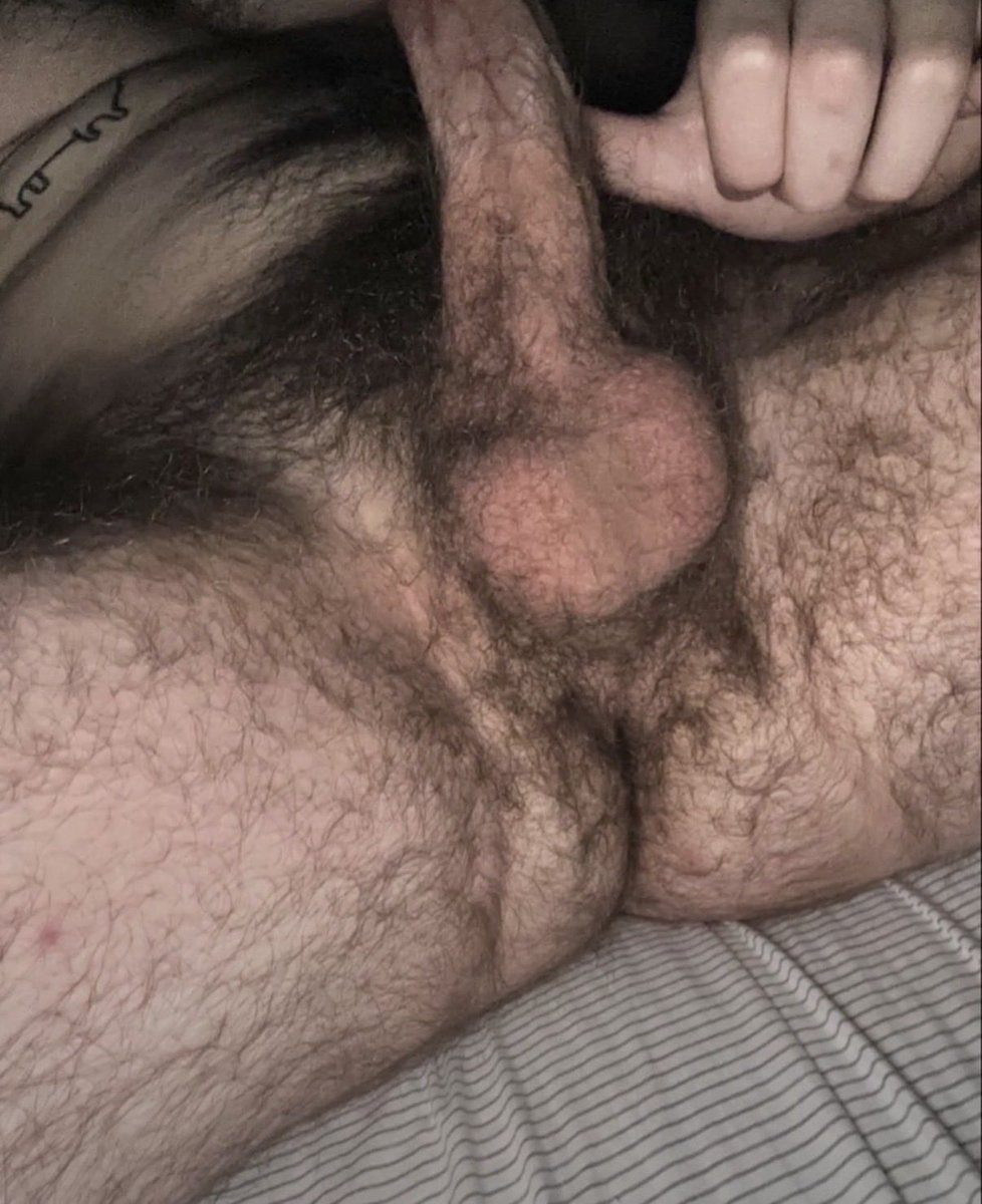 rigatonioni's tweet photo. Ass stinkssss https://t.co/7R9bpMmZQh