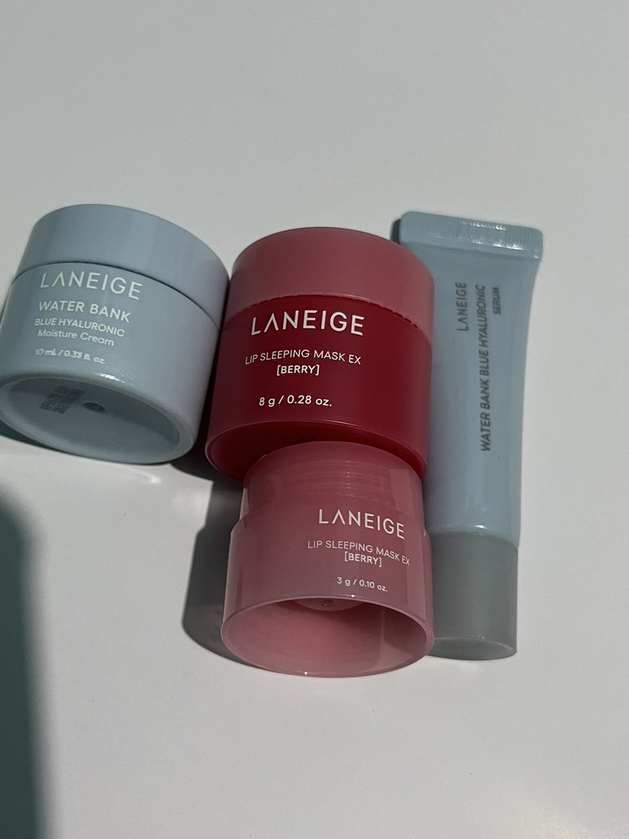 ahnaffable's tweet photo. thankyou @bliblidotcom ☺️
118k utk produk laneige + banyak free gift, dapet cashback 20k bliblipay pula😍 https://t.co/plapye5nB9
