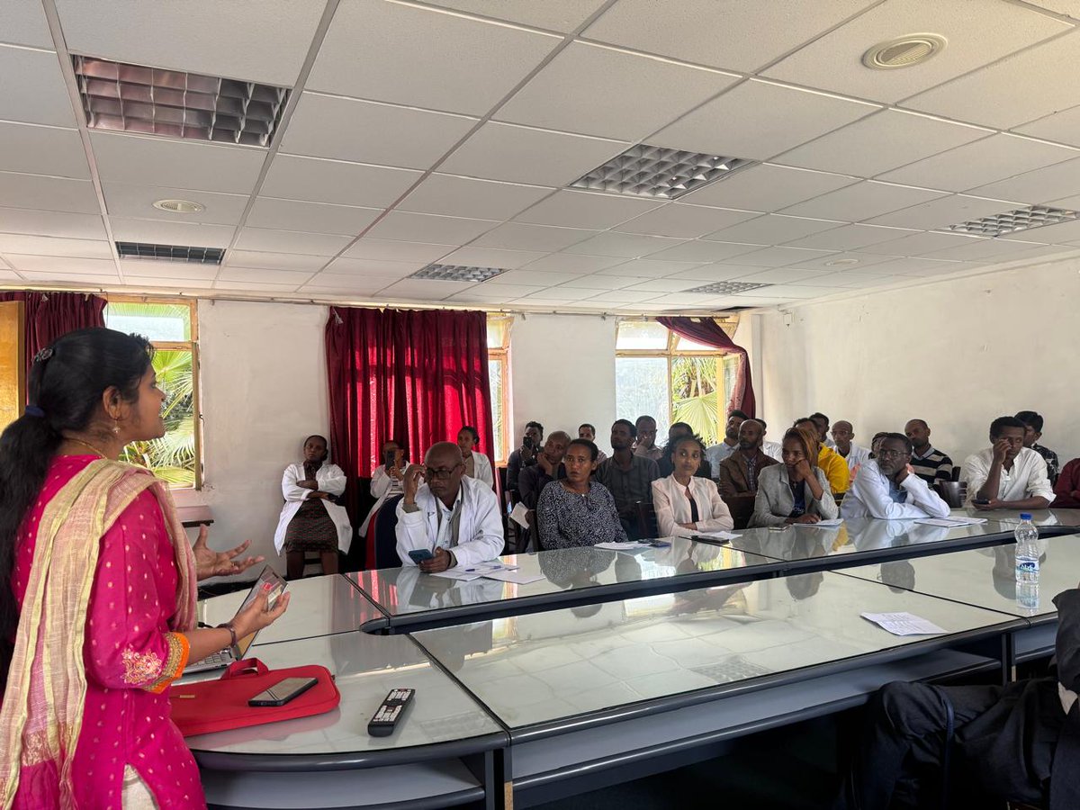 clriindia's tweet photo. A new pilot facility was unveiled and demonstration on how hair waste can be transformed into keratin hydrolysate for agricultural use was showcased
@CSIR_IND #indiaethiopia #csirclri #leatherindustry #ScienceDiplomacy #addisababa #makeinindia https://t.co/1EGkV5wAiL